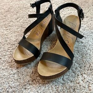 Blowfish wedge sandals - 3” heel